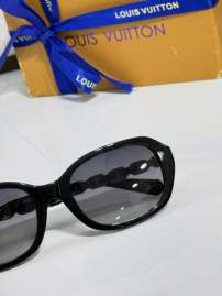 Picture of Louis Vuitton Sunglasses _SKUfw77817091fw